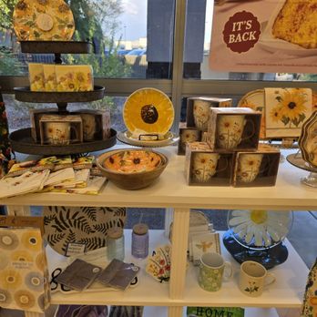Nothing Bundt Cakes - Display - Bakeries Near Me - Glendale, Arizona