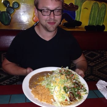 Don Pablo's Mexican Kitchen - This taco plate was the size of a large pizza! - Mexican Near Me - Fergus Falls, Minnesota
