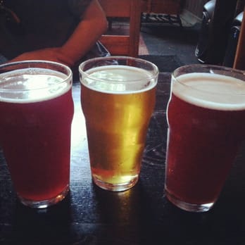 Howe Sound Inn & Brewing Co. - Blueberry beer, pale ale and another blueberry beer - Brewpubs Near Me - Squamish, British Columbia