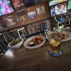 Sawtooth Bar & Grill - Wings and edamame