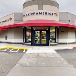 Bank of America Financial Center - Storefront