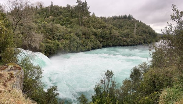Huka Falls by null