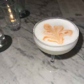 Bowen House - Gin sour - Cocktail Bars Near Me - Dallas, Texas