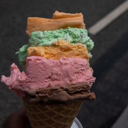 Rainbow Waffle Cone!! Taste of Chicago 2026. (keepsmilingphoto.com)