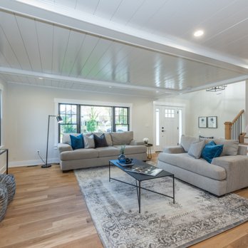 Blue Wave Construction and Development - a living room - General Contractors Near Me Blue Wave Construction and Development - a living room - General Contractors Near Me