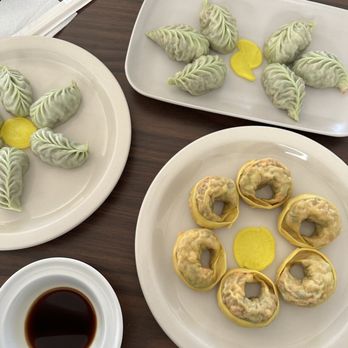 Hong Dumpling House - Shrimp, Kalbi, Kimchi mandoos - Korean Near Me - Dallas, Texas