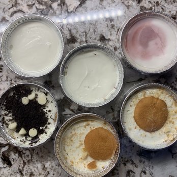 Crazy Block Cheesecakes - Plain, strawberry, Cookies and cream, banana pudding cheesecake - Desserts Near Me - Oakland, California