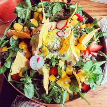 Brunch & Cake - Mango salad - Breakfast & Brunch Near Me - Barcelona, B Brunch & Cake - Mango salad - Breakfast & Brunch Near Me - Barcelona, B