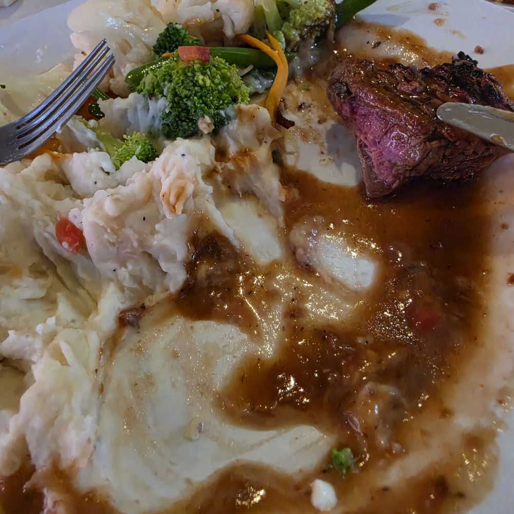 Clancy's Restaurant - Brown gravy taste generic and ruined this meal - Seafood Near Me - Dennis Port, Massachusetts Clancy's Restaurant - Brown gravy taste generic and ruined this meal - Seafood Near Me - Dennis Port, Massachusetts