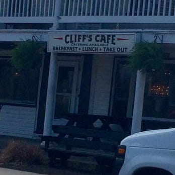 Cliff's Cafe - Cafes Near Me - Townsend, Massachusetts