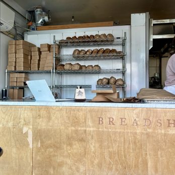 Breadshop - Shopfront - Bakeries Near Me - Honolulu, Hawaii Breadshop - Shopfront - Bakeries Near Me - Honolulu, Hawaii