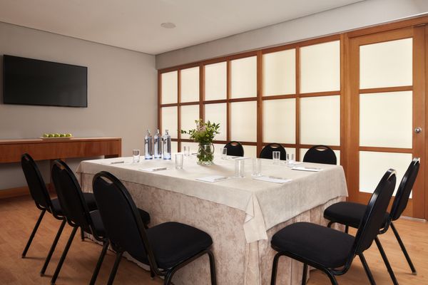 Hotel NH Luz Huelva by null