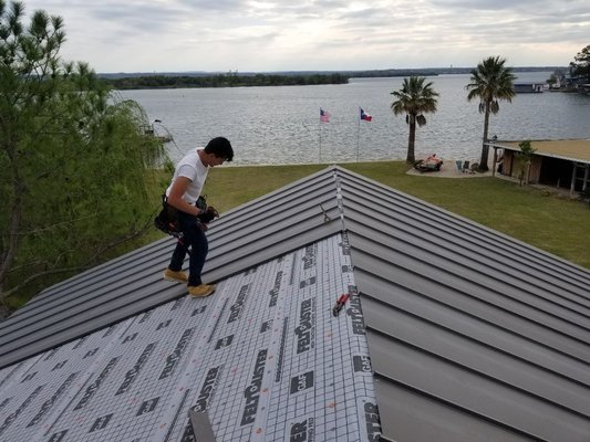 Ridgely Roofing Logo