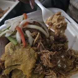 Zoelady Cooks - Fried chicken, rice of the day, plantain. Best tasting and the lowest price you can get in south florida.
