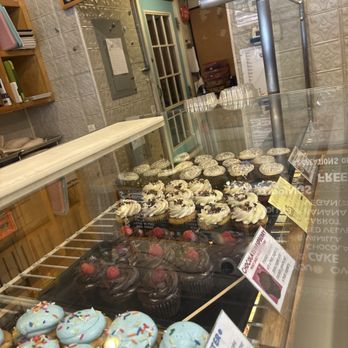 Molly's Cupcakes - Bakeries Near Me - New York, New York Molly's Cupcakes - Bakeries Near Me - New York, New York