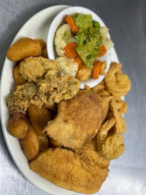 BLUE HARBOR SEAFOOD & MARISCOS by null