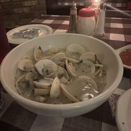 Steamers-Steamers Red or White (6) Steamers-Steamers Red or White (6)