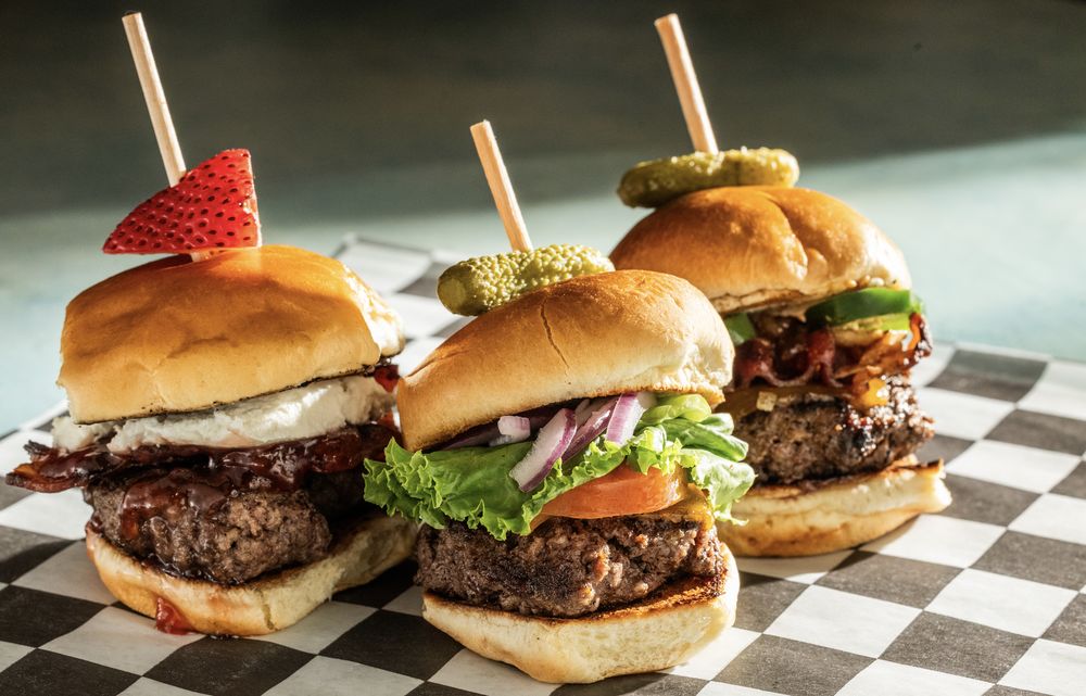 Easy Slider - East Side Ave Logo