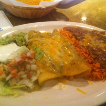 Dos Amigos - Chicken enchiladas - Tex-Mex Near Me - Alexandria, Virginia Dos Amigos - Chicken enchiladas - Tex-Mex Near Me - Alexandria, Virginia
