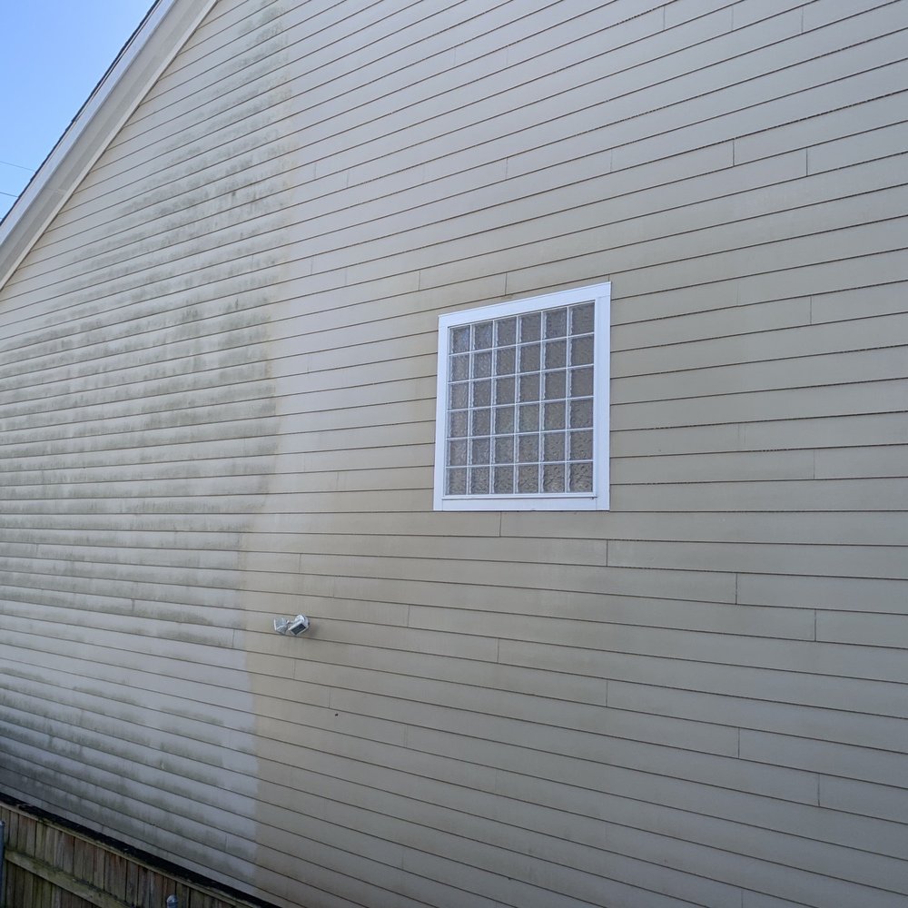 Pressure Wash Dat - Before and After side of the house - Pressure Washers Near Me Pressure Wash Dat - Before and After side of the house - Pressure Washers Near Me