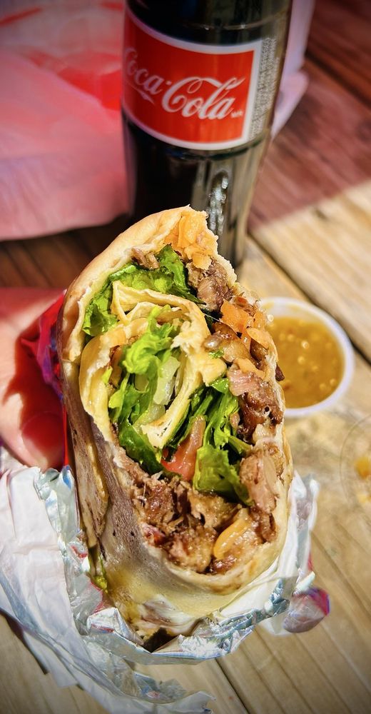 Valdivia Bros El Gallo Taqueria y Comida Mexicana