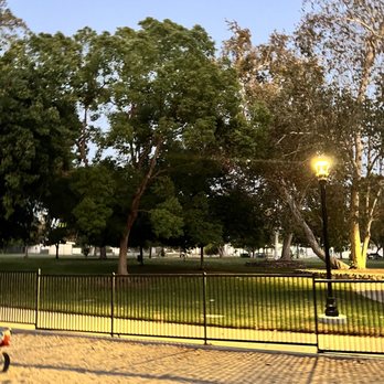Memorial Park - Parks Near Me - Claremont, California