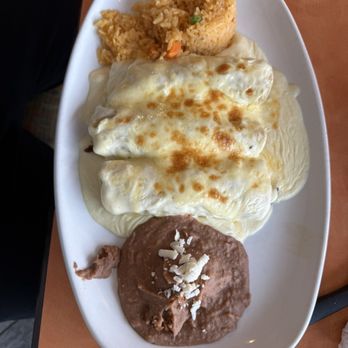 Que Brava - Steak enchiladas. - Mexican Near Me - Yorkville, Illinois