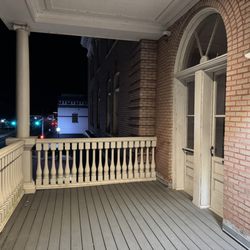 The Blanche - Nice second floor balcony.