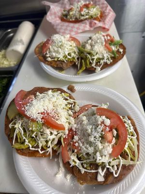 Taqueria Piedra Grande | Traila | Food Truck by null