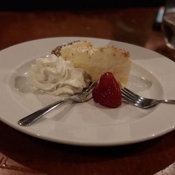 Red Cranberries Restaurant - Key Lime Pie - Restaurants Near Me - Toronto, Ontario