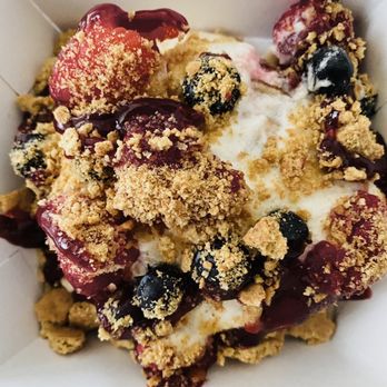Cinnaholic - Berry Cheesecake Roll - Bakeries Near Me - Naperville, Illinois