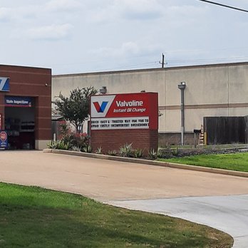 Valvoline Instant Oil Change - Oil Change Stations Near Me - Conroe, Texas Valvoline Instant Oil Change - Oil Change Stations Near Me - Conroe, Texas