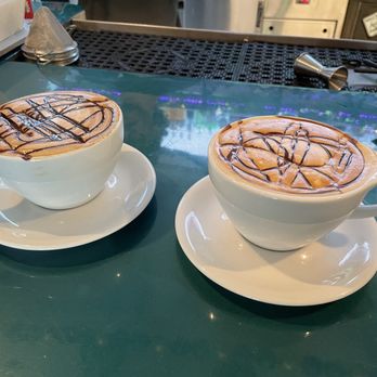 MarMo Cafe & Lounge - Tuxedo lattes yum - Coffee & Tea Near Me - Galveston, Texas