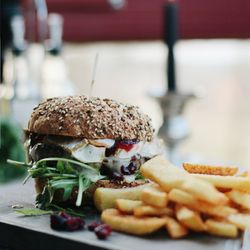 Restaurant Earl - Unser SCHLOSS BURGER