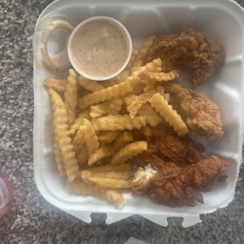 Layne's Chicken Fingers - 4 finger meal! - Chicken Shop Near Me - Rockwall, Texas Layne's Chicken Fingers - 4 finger meal! - Chicken Shop Near Me - Rockwall, Texas
