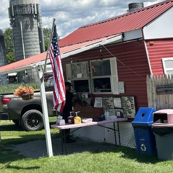 Green Meadows Grill - Food Trucks Near Me - Williston, Vermont Green Meadows Grill - Food Trucks Near Me - Williston, Vermont