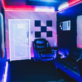 1 Soundvibe Recording Studios - Da Spaceship at the best recording studio in Houston, Tx near you. - Recording & Rehearsal Studios Near Me - Houston, Texas 1 Soundvibe Recording Studios - Da Spaceship at the best recording studio in Houston, Tx near you. - Recording & Rehearsal Studios Near Me - Houston, Texas
