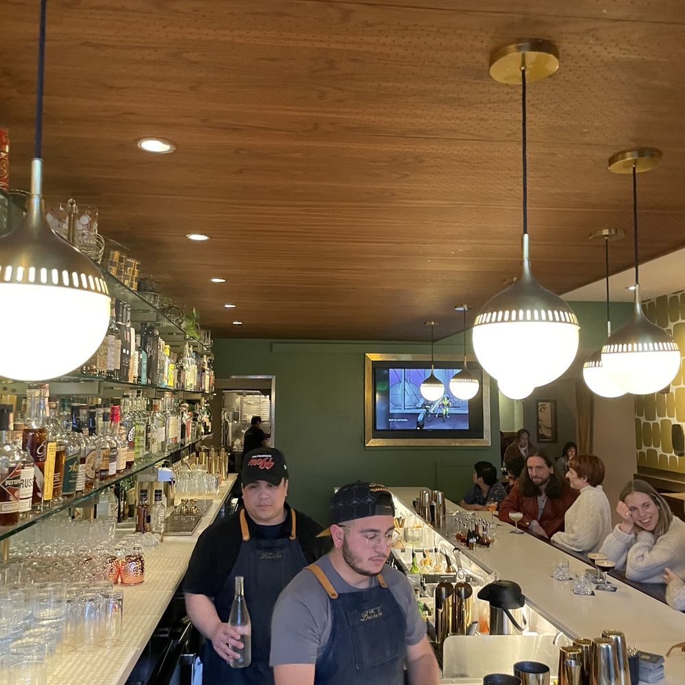 The Beehive - Inside bar - Cocktail Bars Near Me - San Francisco, California The Beehive - Inside bar - Cocktail Bars Near Me - San Francisco, California