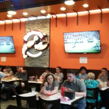 Stinkin Crawfish - Ambience - Cajun/Creole Near Me - Downey, California Stinkin Crawfish - Ambience - Cajun/Creole Near Me - Downey, California