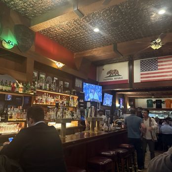 Harrington's Bar and Grill - Irish Pub - Pubs Near Me - San Francisco, California
