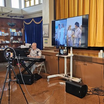 Temple Emanu-El - (Electric) piano player and video slideshow - Synagogues Near Me - Honolulu, Hawaii Temple Emanu-El - (Electric) piano player and video slideshow - Synagogues Near Me - Honolulu, Hawaii
