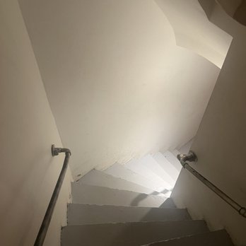 Big Mama - The walk to the bathroom. It's a tiny restaurant! - French Near Me - Brussels, BRU