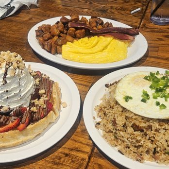 Eggs 'n Things - Strawberry Nutella Mochi Waffle, Jalapeño Bacon Fried Rice, Eggs with bacon - American Near Me - Kapolei, Hawaii Eggs 'n Things - Strawberry Nutella Mochi Waffle, Jalapeño Bacon Fried Rice, Eggs with bacon - American Near Me - Kapolei, Hawaii