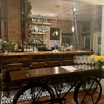 Barrel and Fork - American Near Me - Cornelius, North Carolina