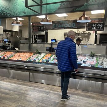 ShopRite Supermarkets - Fish counter with too much salmon, they may not know more fish variety - Grocery Near Me - Mount Kisco, New York ShopRite Supermarkets - Fish counter with too much salmon, they may not know more fish variety - Grocery Near Me - Mount Kisco, New York