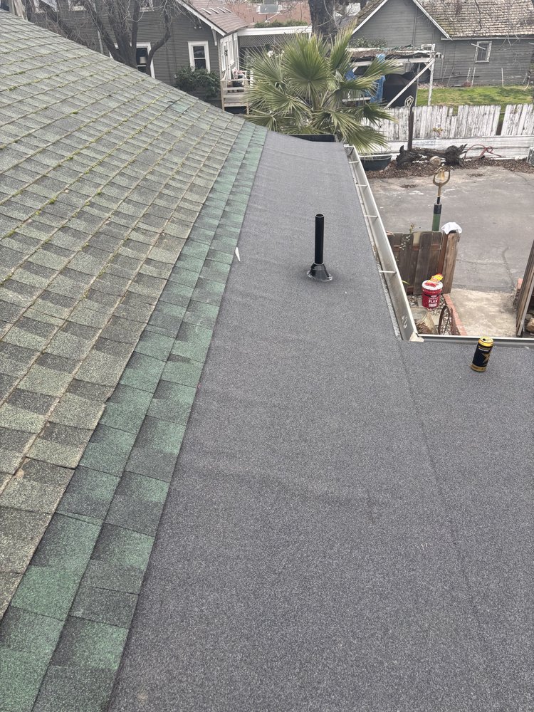 Slide of Loma Blanca Roofing