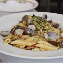 Bokoff Travel Advisors - Pasta with clams? In Italy? Yes, please!