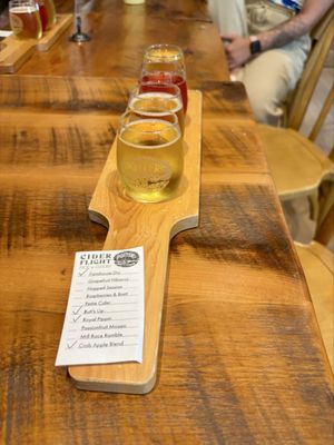 Potter's Craft Cider by null