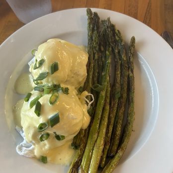 Phoebe's Diner - Crabcakes and asparagus!! Wonderful! - American Near Me - Austin, Texas Phoebe's Diner - Crabcakes and asparagus!! Wonderful! - American Near Me - Austin, Texas