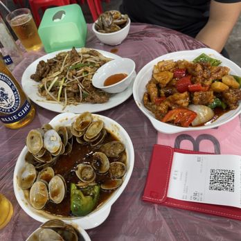 愛文生 - Hong Kong Style Cafe Near Me - Hong Kong, HK